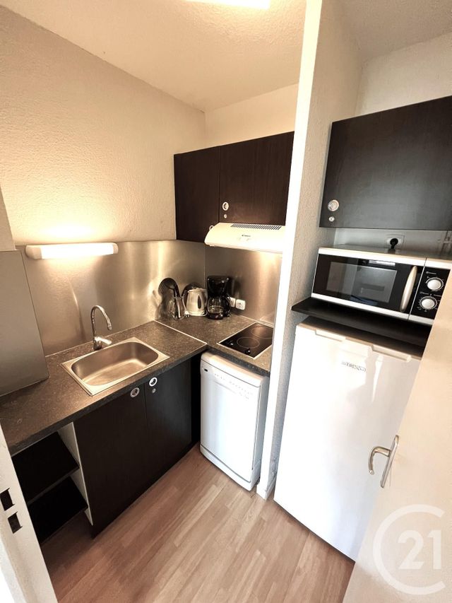 Appartement F2 à vendre - 2 pièces - 27.22 m2 - LA LONDE LES MAURES - 83 - PROVENCE-ALPES-COTE-D-AZUR - Century 21 Pavillon Or