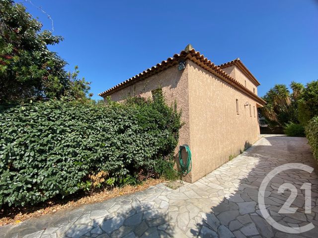 maison à vendre - 7 pièces - 175.0 m2 - LA LONDE LES MAURES - 83 - PROVENCE-ALPES-COTE-D-AZUR - Century 21 Pavillon Or