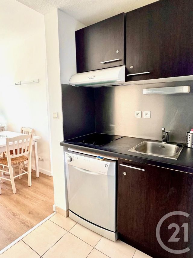 Appartement F2 à vendre - 2 pièces - 26.08 m2 - LA LONDE LES MAURES - 83 - PROVENCE-ALPES-COTE-D-AZUR - Century 21 Pavillon Or