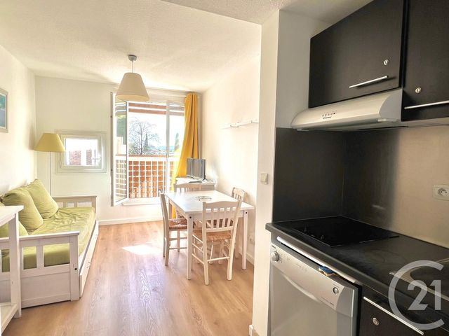 Appartement F2 à vendre LA LONDE LES MAURES