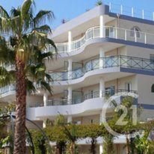 Appartement F3 à vendre - 3 pièces - 81.79 m2 - LA LONDE LES MAURES - 83 - PROVENCE-ALPES-COTE-D-AZUR - Century 21 Pavillon Or