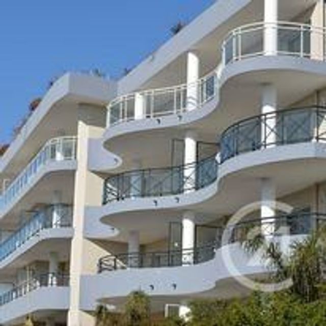 Appartement F3 à vendre - 3 pièces - 81.79 m2 - LA LONDE LES MAURES - 83 - PROVENCE-ALPES-COTE-D-AZUR - Century 21 Pavillon Or