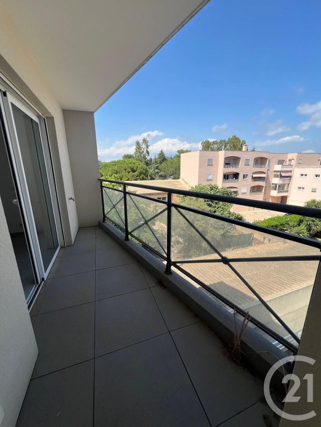 Appartement F3 à vendre - 3 pièces - 81.79 m2 - LA LONDE LES MAURES - 83 - PROVENCE-ALPES-COTE-D-AZUR - Century 21 Pavillon Or