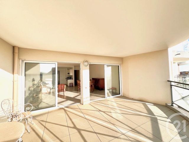 Appartement F3 à vendre - 3 pièces - 81.79 m2 - LA LONDE LES MAURES - 83 - PROVENCE-ALPES-COTE-D-AZUR - Century 21 Pavillon Or