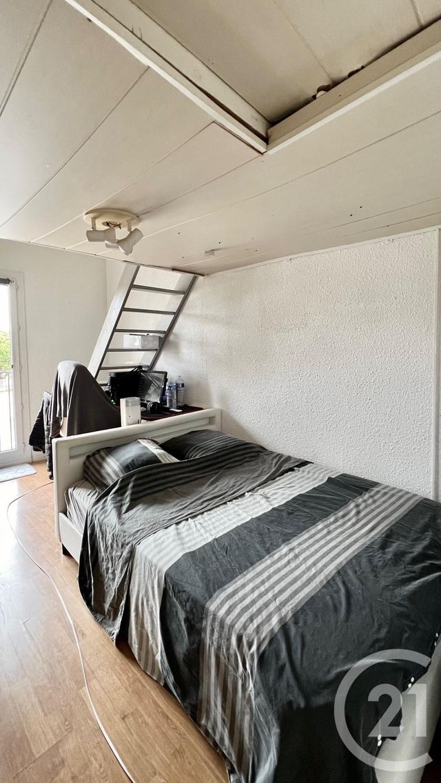 Appartement F5 à vendre - 5 pièces - 80.64 m2 - LA LONDE LES MAURES - 83 - PROVENCE-ALPES-COTE-D-AZUR - Century 21 Pavillon Or