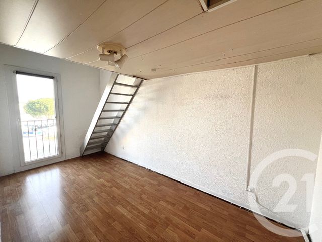 Appartement F5 à vendre - 5 pièces - 80.64 m2 - LA LONDE LES MAURES - 83 - PROVENCE-ALPES-COTE-D-AZUR - Century 21 Pavillon Or