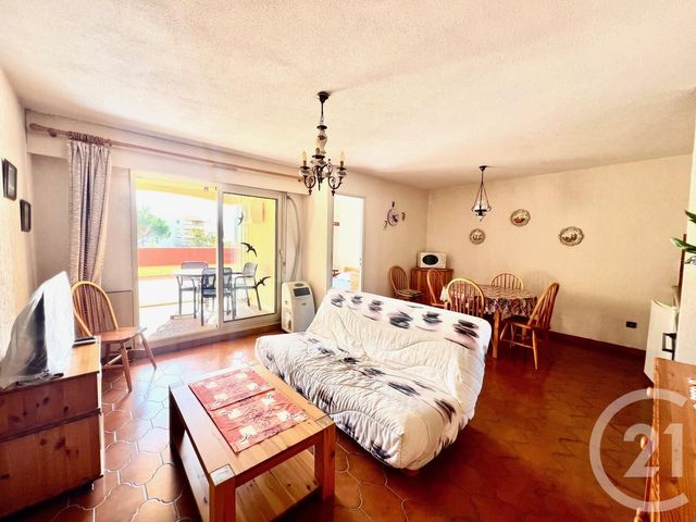 Appartement F3 à vendre - 3 pièces - 44.28 m2 - LA LONDE LES MAURES - 83 - PROVENCE-ALPES-COTE-D-AZUR - Century 21 Pavillon Or