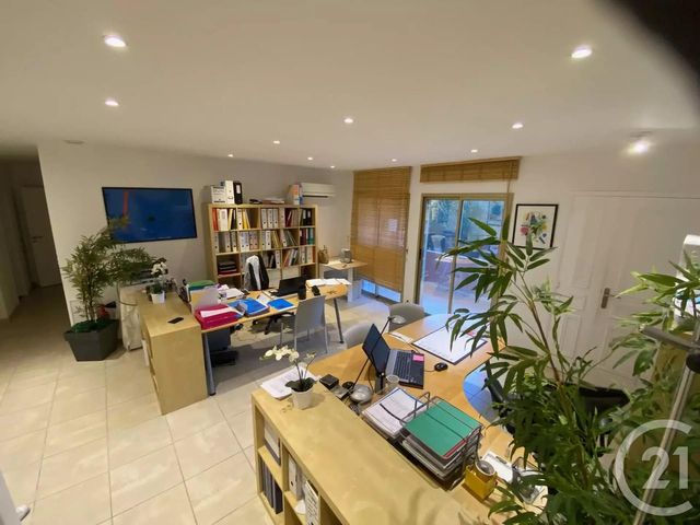 Appartement F3 à vendre - 3 pièces - 63.0 m2 - LA LONDE LES MAURES - 83 - PROVENCE-ALPES-COTE-D-AZUR - Century 21 Pavillon Or