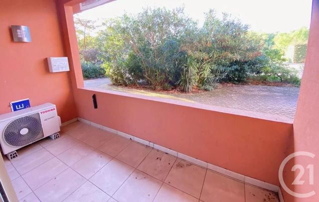 Appartement F3 à vendre - 3 pièces - 63.0 m2 - LA LONDE LES MAURES - 83 - PROVENCE-ALPES-COTE-D-AZUR - Century 21 Pavillon Or