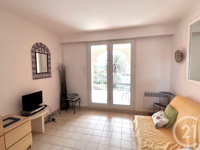 Appartement F2 bis à vendre - 2 pièces - 28.3 m2 - LA LONDE LES MAURES - 83 - PROVENCE-ALPES-COTE-D-AZUR - Century 21 Pavillon Or
