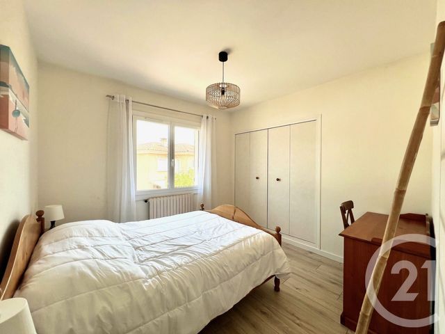 maison à vendre - 7 pièces - 184.0 m2 - LA LONDE LES MAURES - 83 - PROVENCE-ALPES-COTE-D-AZUR - Century 21 Pavillon Or