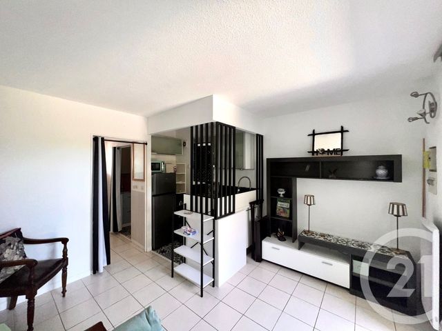 Appartement F2 à vendre - 2 pièces - 25.0 m2 - LA LONDE LES MAURES - 83 - PROVENCE-ALPES-COTE-D-AZUR - Century 21 Pavillon Or