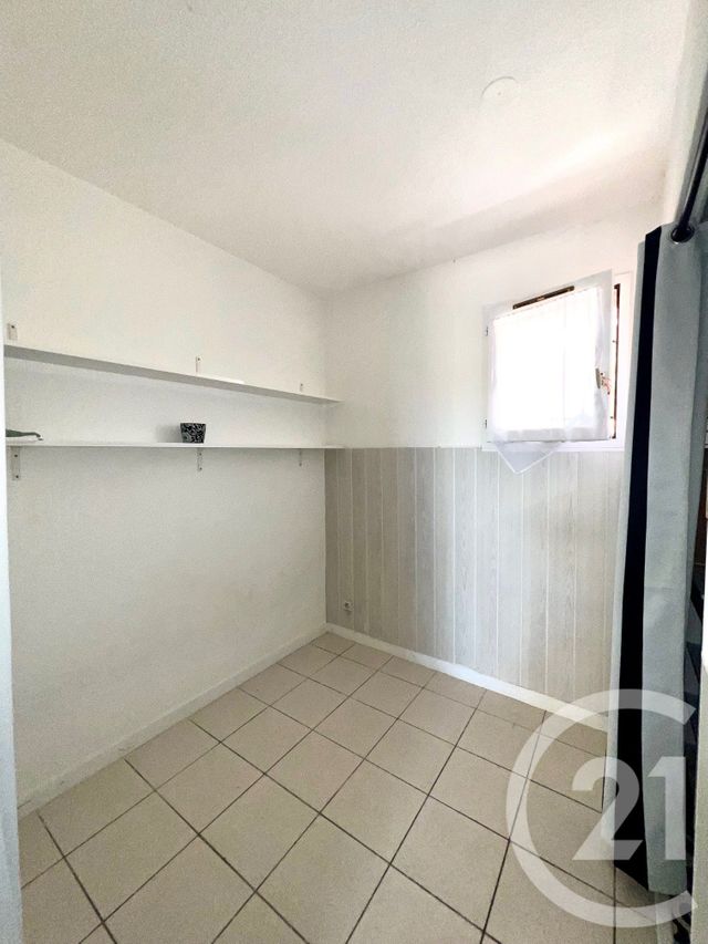 Appartement F2 à vendre - 2 pièces - 25.0 m2 - LA LONDE LES MAURES - 83 - PROVENCE-ALPES-COTE-D-AZUR - Century 21 Pavillon Or