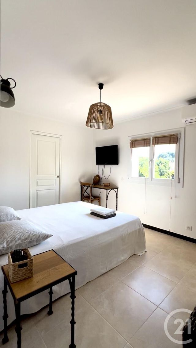 maison à vendre - 5 pièces - 132.0 m2 - LA LONDE LES MAURES - 83 - PROVENCE-ALPES-COTE-D-AZUR - Century 21 Pavillon Or