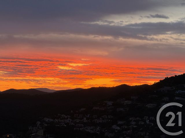 maison à vendre - 3 pièces - 45.0 m2 - LA LONDE LES MAURES - 83 - PROVENCE-ALPES-COTE-D-AZUR - Century 21 Pavillon Or