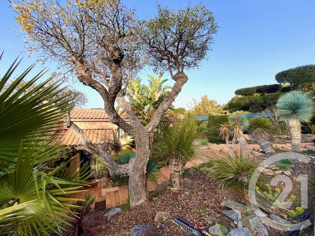 maison à vendre - 5 pièces - 200.0 m2 - LA LONDE LES MAURES - 83 - PROVENCE-ALPES-COTE-D-AZUR - Century 21 Pavillon Or