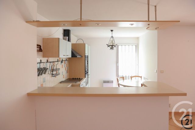 Appartement à vendre - 4 pièces - 114.0 m2 - LA LONDE LES MAURES - 83 - PROVENCE-ALPES-COTE-D-AZUR - Century 21 Pavillon Or