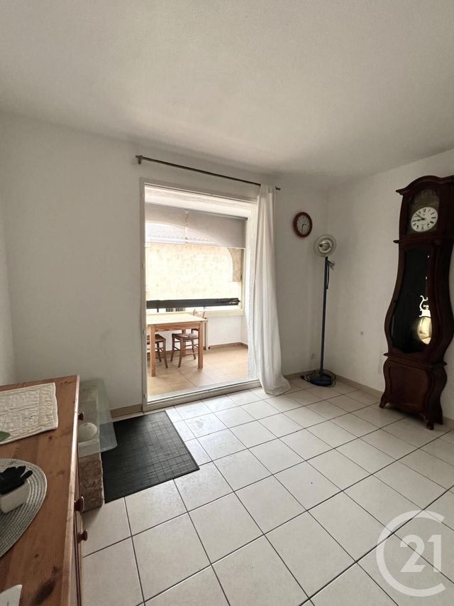 Appartement F2 à vendre - 2 pièces - 22.56 m2 - LA LONDE LES MAURES - 83 - PROVENCE-ALPES-COTE-D-AZUR - Century 21 Pavillon Or