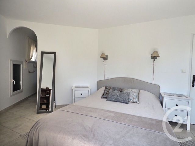 maison à vendre - 7 pièces - 196.0 m2 - LA LONDE LES MAURES - 83 - PROVENCE-ALPES-COTE-D-AZUR - Century 21 Pavillon Or