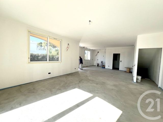 maison à vendre - 6 pièces - 145.0 m2 - LA LONDE LES MAURES - 83 - PROVENCE-ALPES-COTE-D-AZUR - Century 21 Pavillon Or