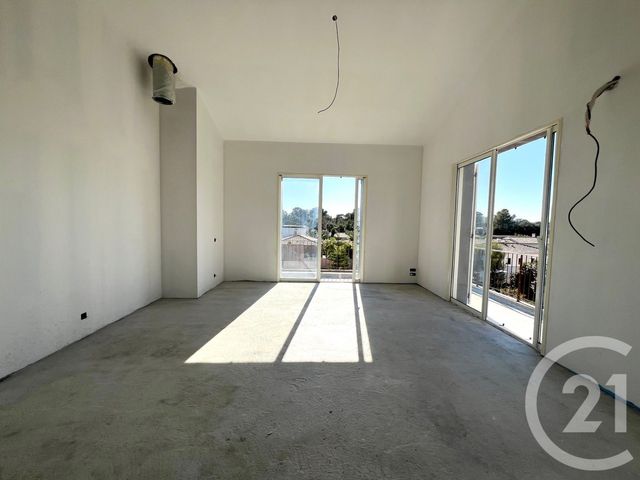 maison à vendre - 6 pièces - 145.0 m2 - LA LONDE LES MAURES - 83 - PROVENCE-ALPES-COTE-D-AZUR - Century 21 Pavillon Or