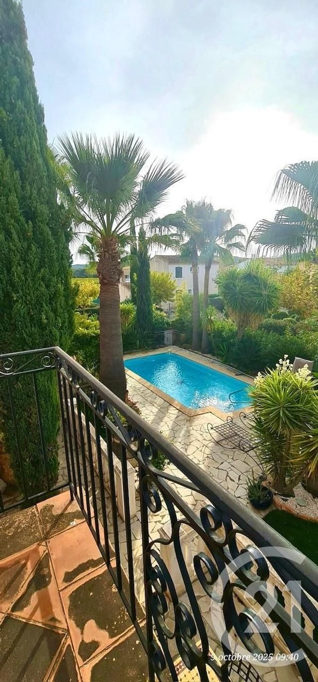 maison à vendre - 6 pièces - 163.0 m2 - LA LONDE LES MAURES - 83 - PROVENCE-ALPES-COTE-D-AZUR - Century 21 Pavillon Or