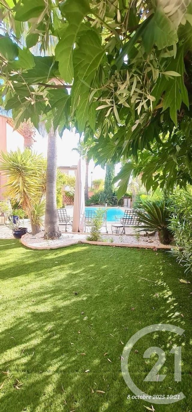 maison à vendre - 6 pièces - 163.0 m2 - LA LONDE LES MAURES - 83 - PROVENCE-ALPES-COTE-D-AZUR - Century 21 Pavillon Or