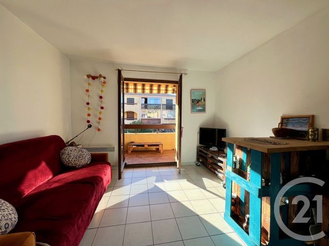 Appartement F1 à vendre - 1 pièce - 18.0 m2 - LA LONDE LES MAURES - 83 - PROVENCE-ALPES-COTE-D-AZUR - Century 21 Pavillon Or