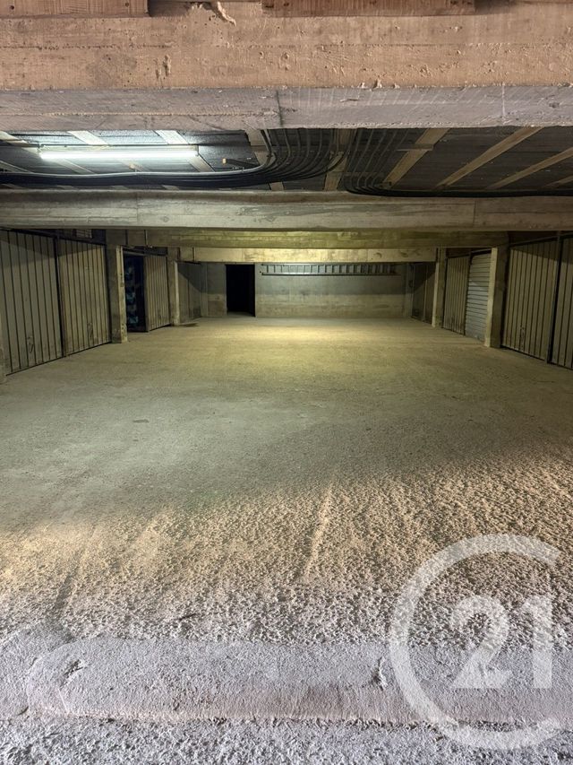 Parking à vendre LA LONDE LES MAURES