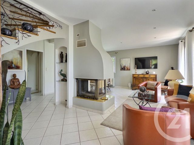 maison à vendre - 4 pièces - 121.17 m2 - LA LONDE LES MAURES - 83 - PROVENCE-ALPES-COTE-D-AZUR - Century 21 Pavillon Or