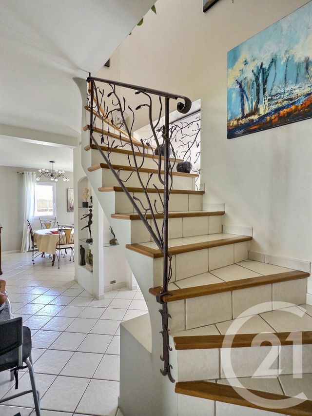 maison à vendre - 4 pièces - 121.17 m2 - LA LONDE LES MAURES - 83 - PROVENCE-ALPES-COTE-D-AZUR - Century 21 Pavillon Or