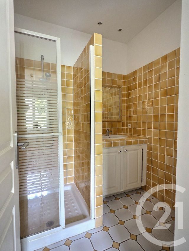 maison à vendre - 4 pièces - 121.17 m2 - LA LONDE LES MAURES - 83 - PROVENCE-ALPES-COTE-D-AZUR - Century 21 Pavillon Or