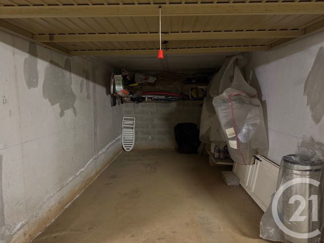 Appartement T2 à vendre - 2 pièces - 28.63 m2 - LA LONDE LES MAURES - 83 - PROVENCE-ALPES-COTE-D-AZUR - Century 21 Pavillon Or