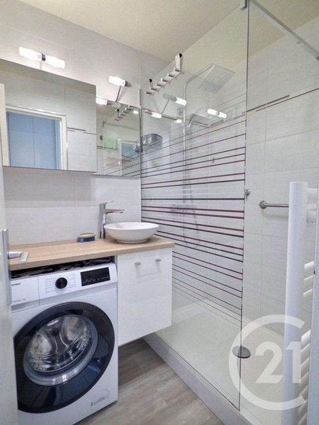 Appartement T2 à vendre - 2 pièces - 28.63 m2 - LA LONDE LES MAURES - 83 - PROVENCE-ALPES-COTE-D-AZUR - Century 21 Pavillon Or