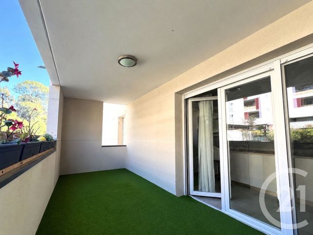 Appartement F3 à vendre - 3 pièces - 55.75 m2 - LA LONDE LES MAURES - 83 - PROVENCE-ALPES-COTE-D-AZUR - Century 21 Pavillon Or