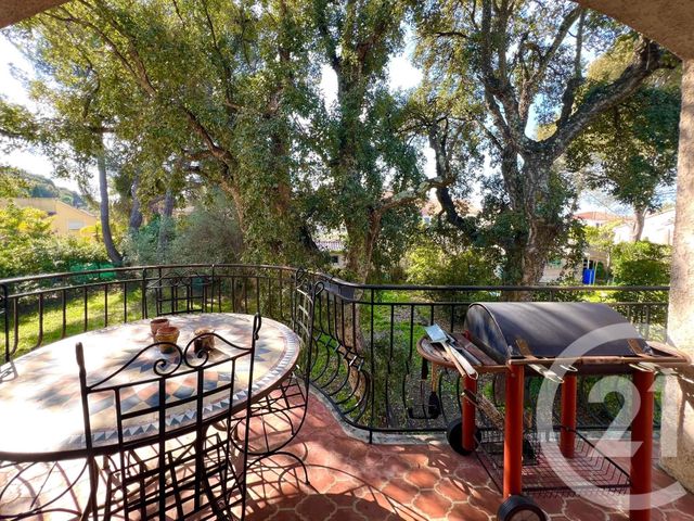 maison à vendre - 7 pièces - 175.0 m2 - LA LONDE LES MAURES - 83 - PROVENCE-ALPES-COTE-D-AZUR - Century 21 Pavillon Or