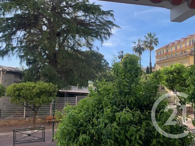 Appartement F4 à vendre - 4 pièces - 79.55 m2 - HYERES - 83 - PROVENCE-ALPES-COTE-D-AZUR - Century 21 Pavillon Or