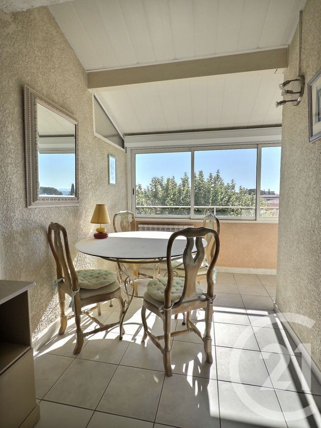 Appartement F2 à vendre - 2 pièces - 40.0 m2 - LA LONDE LES MAURES - 83 - PROVENCE-ALPES-COTE-D-AZUR - Century 21 Pavillon Or