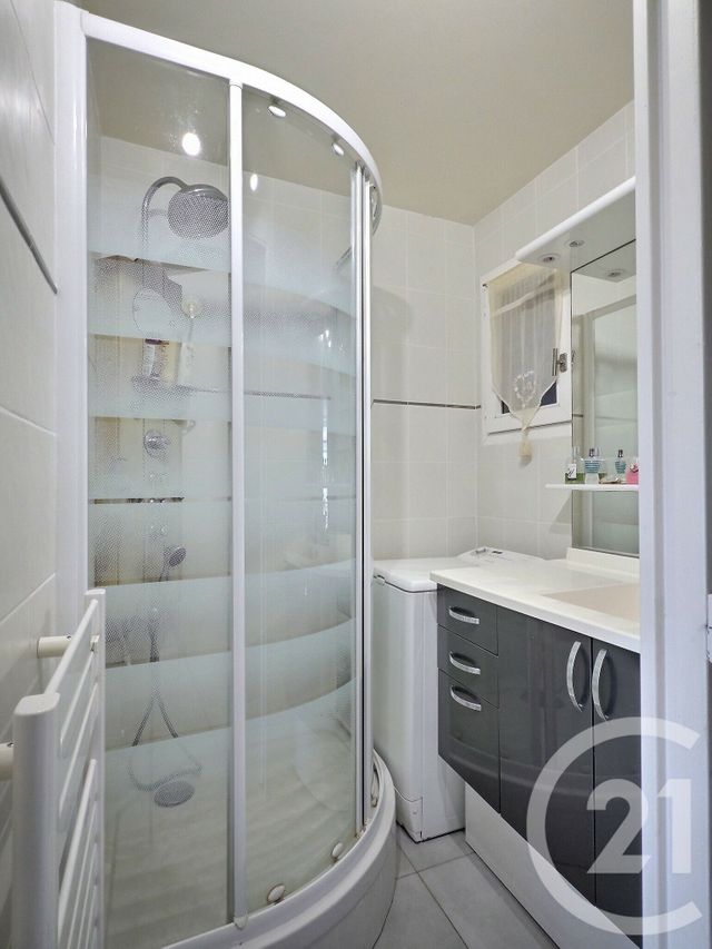 Appartement F2 à vendre - 2 pièces - 40.0 m2 - LA LONDE LES MAURES - 83 - PROVENCE-ALPES-COTE-D-AZUR - Century 21 Pavillon Or