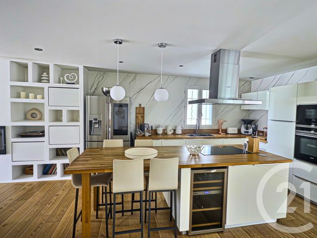 maison à vendre - 5 pièces - 147.2 m2 - LA CRAU - 83 - PROVENCE-ALPES-COTE-D-AZUR - Century 21 Pavillon Or