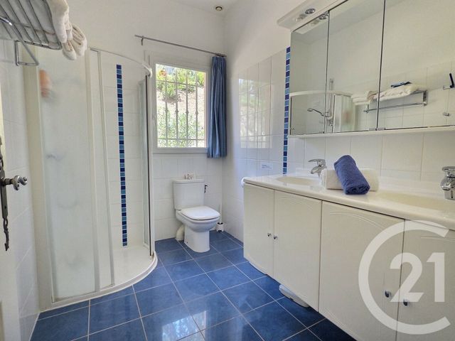 maison à vendre - 8 pièces - 252.52 m2 - LA LONDE LES MAURES - 83 - PROVENCE-ALPES-COTE-D-AZUR - Century 21 Pavillon Or