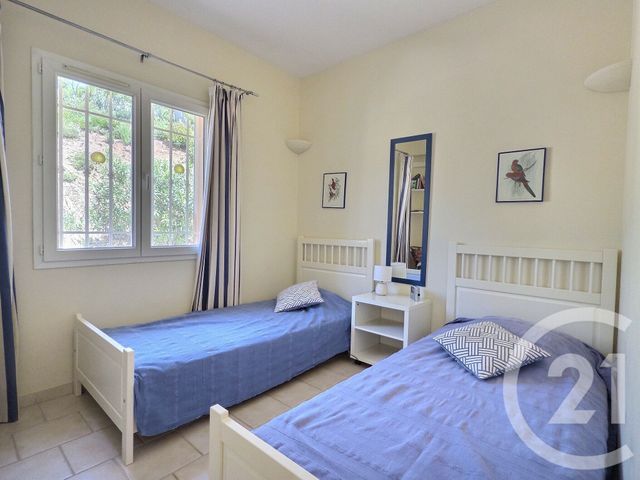 maison à vendre - 8 pièces - 252.52 m2 - LA LONDE LES MAURES - 83 - PROVENCE-ALPES-COTE-D-AZUR - Century 21 Pavillon Or