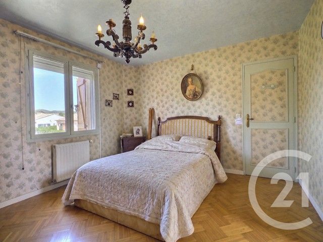 maison à vendre - 4 pièces - 121.72 m2 - LA LONDE LES MAURES - 83 - PROVENCE-ALPES-COTE-D-AZUR - Century 21 Pavillon Or