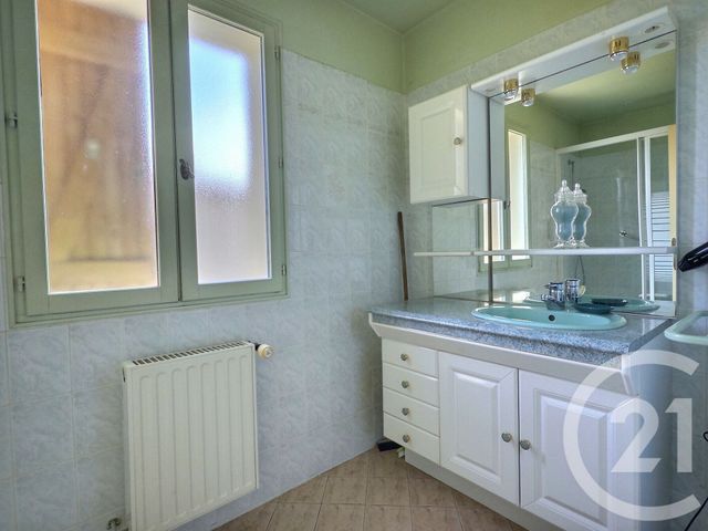maison à vendre - 4 pièces - 121.72 m2 - LA LONDE LES MAURES - 83 - PROVENCE-ALPES-COTE-D-AZUR - Century 21 Pavillon Or
