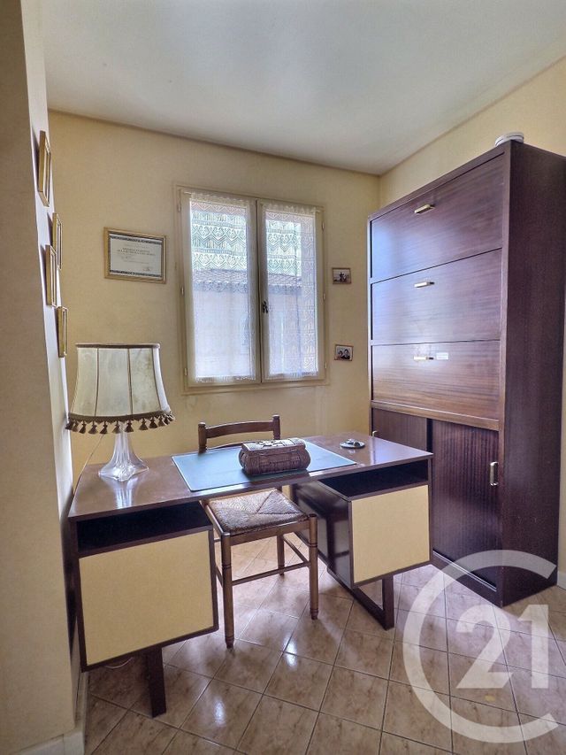 maison à vendre - 4 pièces - 121.72 m2 - LA LONDE LES MAURES - 83 - PROVENCE-ALPES-COTE-D-AZUR - Century 21 Pavillon Or