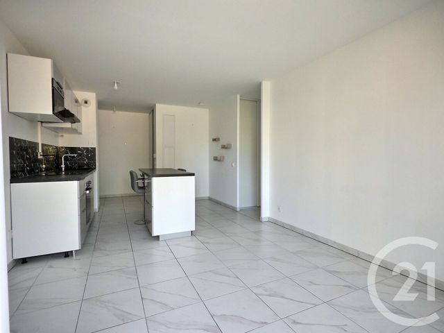 Appartement F2 à vendre - 2 pièces - 44.27 m2 - HYERES - 83 - PROVENCE-ALPES-COTE-D-AZUR - Century 21 Pavillon Or