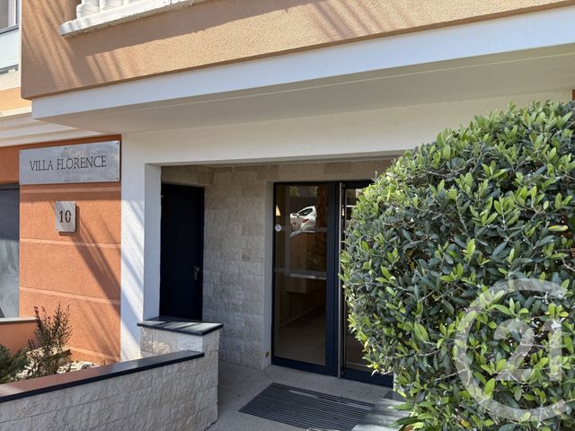 Appartement F2 à vendre - 2 pièces - 44.27 m2 - HYERES - 83 - PROVENCE-ALPES-COTE-D-AZUR - Century 21 Pavillon Or