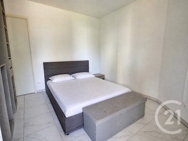 Appartement F2 à vendre - 2 pièces - 44.27 m2 - HYERES - 83 - PROVENCE-ALPES-COTE-D-AZUR - Century 21 Pavillon Or