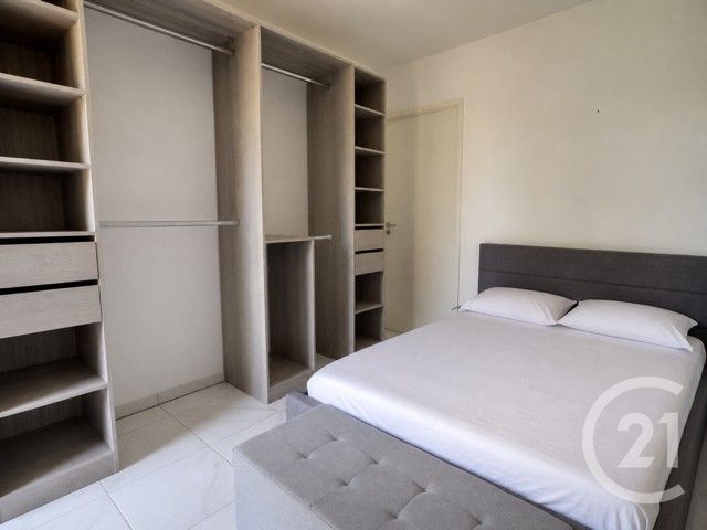 Appartement F2 à vendre - 2 pièces - 44.27 m2 - HYERES - 83 - PROVENCE-ALPES-COTE-D-AZUR - Century 21 Pavillon Or