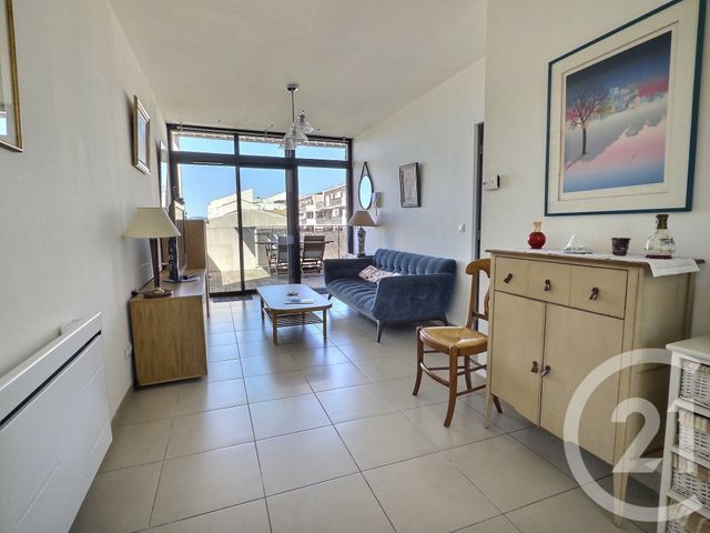 Appartement F3 à vendre - 3 pièces - 56.2 m2 - LA LONDE LES MAURES - 83 - PROVENCE-ALPES-COTE-D-AZUR - Century 21 Pavillon Or